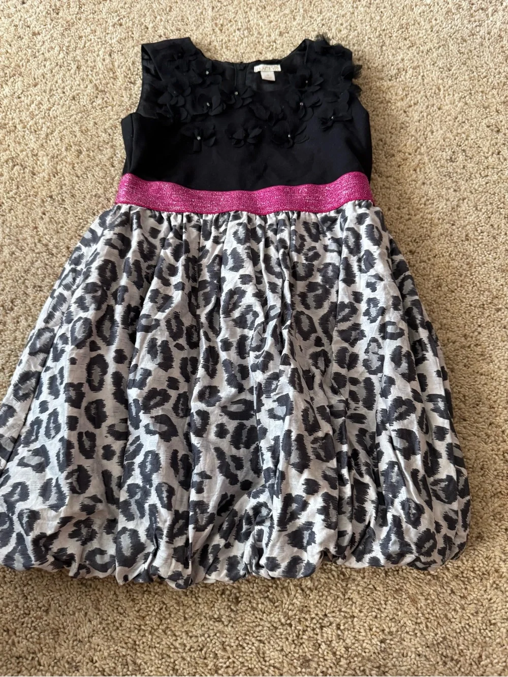 Girls leopard print dress 🐆